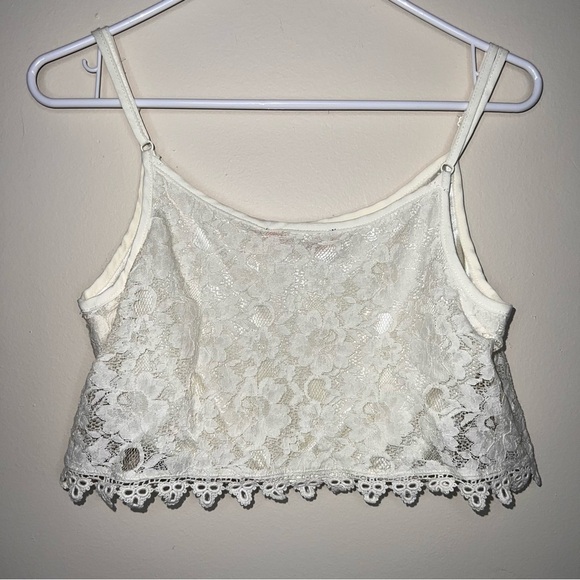 Love Tree Cropped Lace Cream Spaghetti Strap Lined Shirt Size Small - Picture 5 of 11